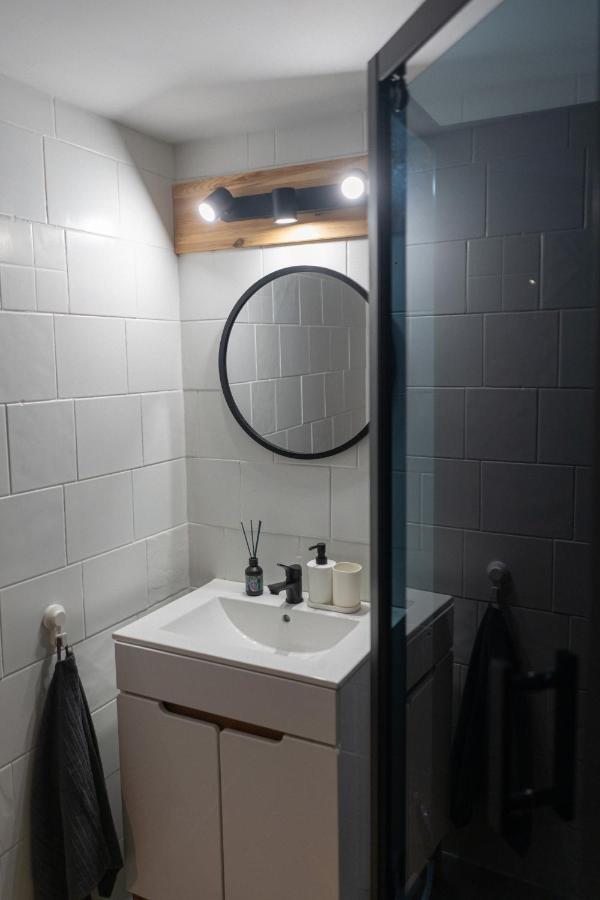 The Good Apartment Powisle 3 Bedrooms Варшава Екстер'єр фото