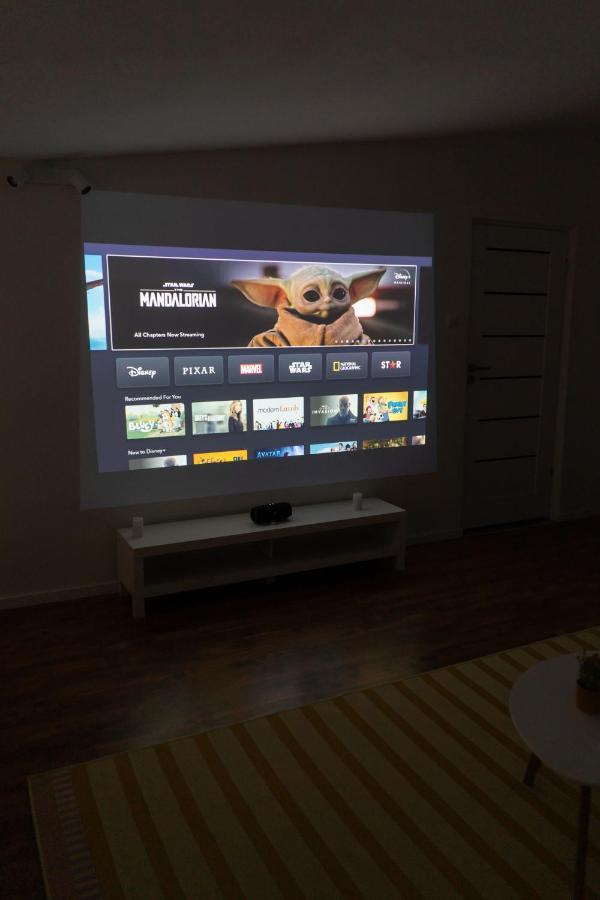 The Good Apartment Powisle 3 Bedrooms Варшава Екстер'єр фото